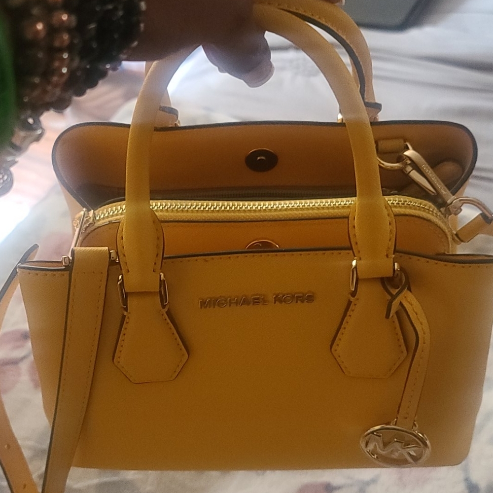 Bag - Picture 2 of 6